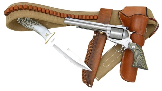 RUGER SUPER BLACKHAWK HUNTER REVOLVER RIG.