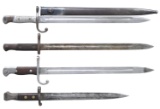 GROUP OF 4 VINTAGE AND ANTIQUE MILITARY BAYONETS.