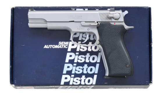 SMITH & WESSON MODEL 1006 SEMI AUTO PISTOL.