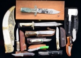 GROUPING OF 13 ASSORTED KNIVES.