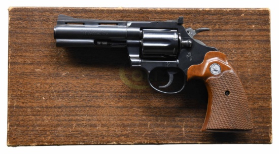 COLT DIAMONDBACK DA REVOLVER.