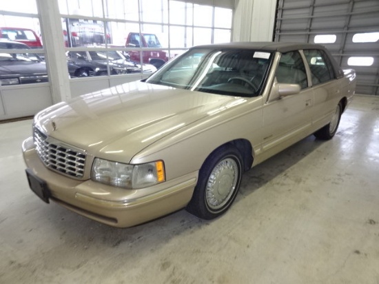 1998 CADILLAC DEVILLE SEDAN 4 DOOR 4.6 2WD AUTOMATIC