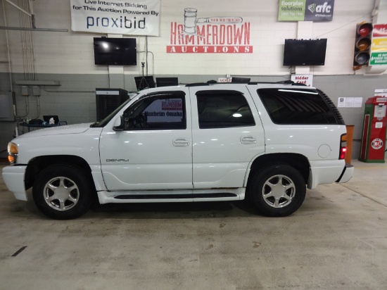 2005 GMC DENALI WAGON 4 DOOR LUXURY 8 6.0 AUTOMATIC