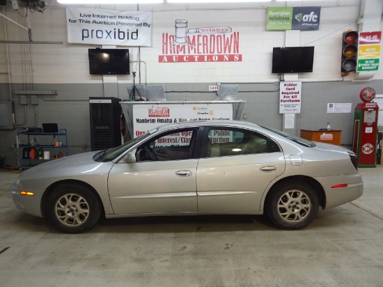 2002 OLDSMOBILE AURORA SEDAN 4 DOOR 8 4.0 2WD AUTOMATIC