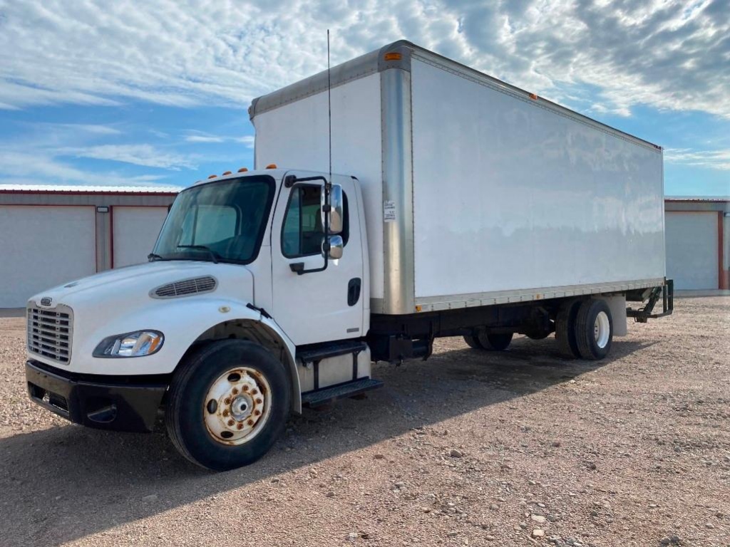 2005 freightliner m2 106