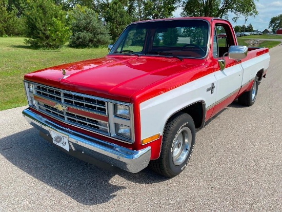 1986 CHEVROLET C10 SILVERADO