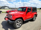 2017 JEEP WRANGLER SAHARA *EXTREMELY LOW MILES*