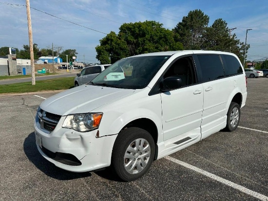 2017 DODGE GRAND CARAVAN SE *WHEELCHAIR ACCESSIBLE*