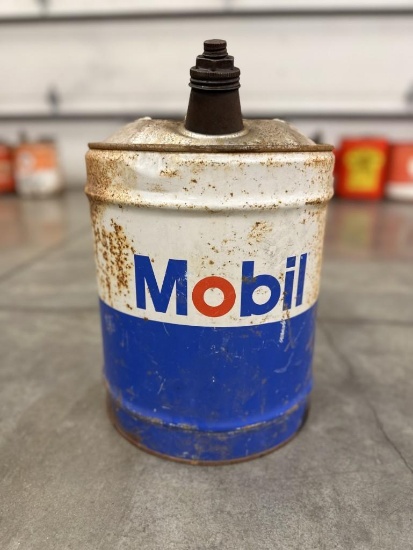 MOBIL OIL 5 GALLON OIL CAN * SELLING NO RESERVE*