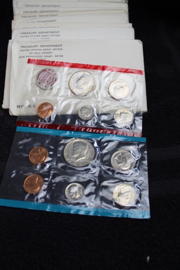 10 -- 1971 US Mint Sets