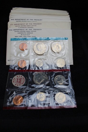 10 -- 1972 US Mint Sets