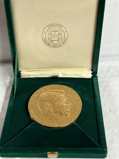 3" Ronald Reagan Yosemite National Park Bronze Medal W/ Velvet Case & Box