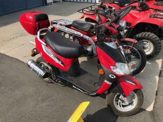 2007 AXON 50 MOTOR SCOOTER - DOES NOT RUN, VIN:LF3TCBF067B301492