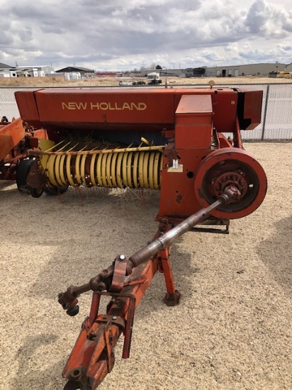 NEW HOLLAND 283 HAYLINER BALER