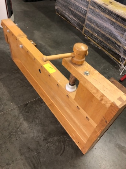 SJOBERGS WOOD BENCH W/ WOOD SCREW VISES