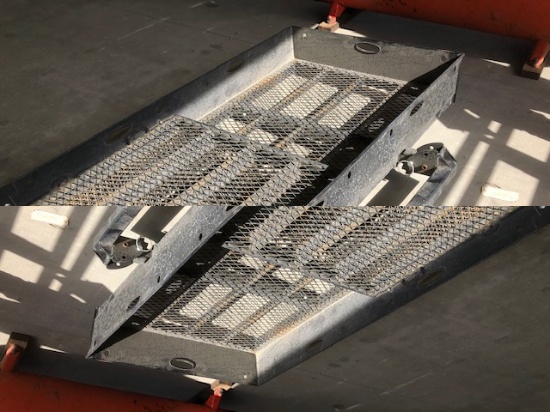 RECEIVER HITCH CARGO CARRIER W/ RAMP