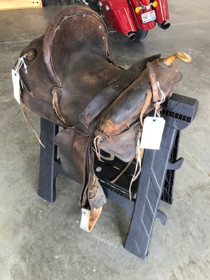 VINTAGE FRED MUELLER 13" DEEP SEAT SADDLE
