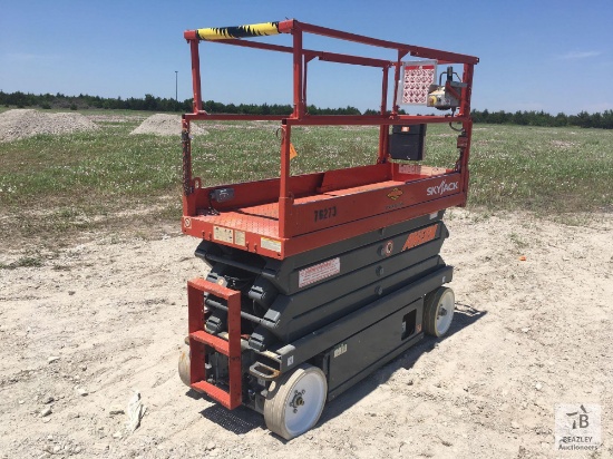 2007 Skyjack 3226 Scissor Lift