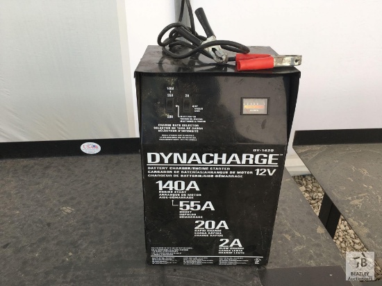 Dyna Charge DY 1420 12V Battery Charger
