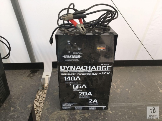 Dyna Charge DY 1420 12V Battery Charger