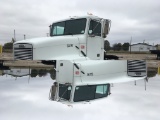 2000 Freightliner Daycab S/A Truck Tractor