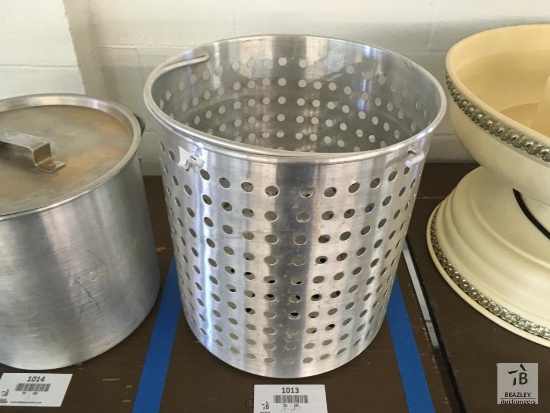 40 qt Strainer