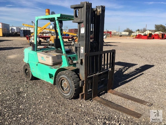 Mitsubishi FD45 10000 lb Forklift