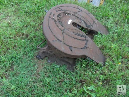 Holland Truck Tractor 5th Wheel Plate