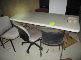 6' Plastic Table w/ Chairs