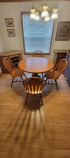 Solid Oak Dining Room Table With 4 Chairs