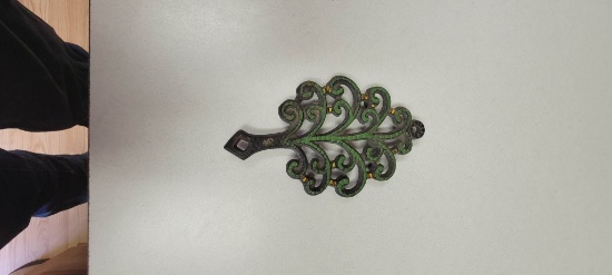 Cast Iron Pot Holder