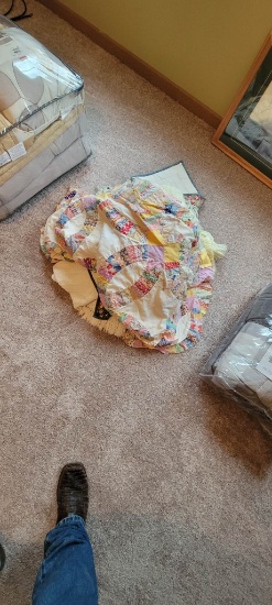 Quilts & Blankets