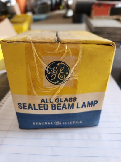 GE All Glass Sealed Beam Lamp