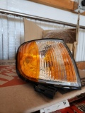 Eagle Eyes Right Parking Light Assy
