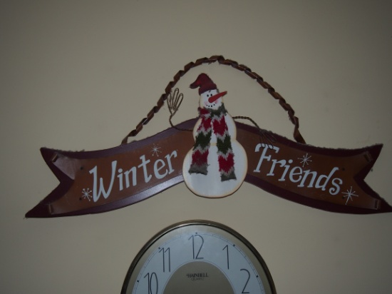 Winter friends wall decor