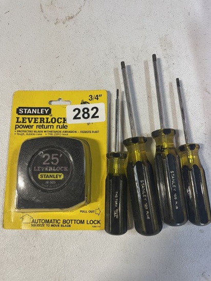 Assorted Set Of Stanley Star Heads Screwdrivers & 25' Leverlock Tape Measure