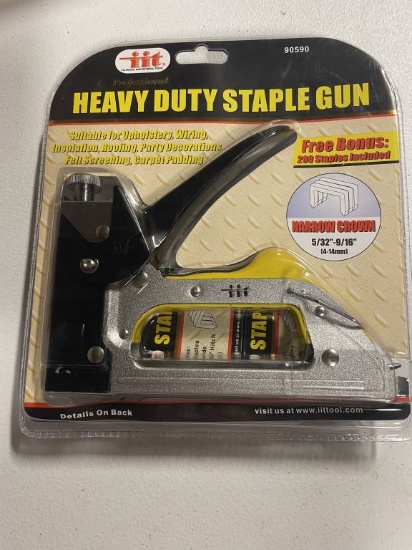 Heavy Duty Staple Gun With Narrow Crown Staples