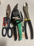Assorted Set Of 3 Cutters