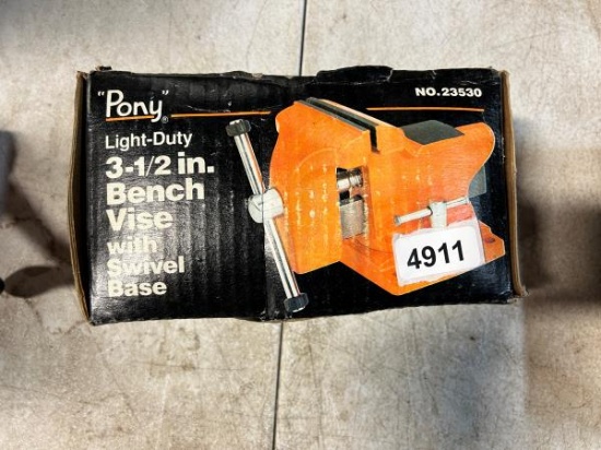Pony Light-Duty 3-1/2 in. Bench Vise with Swivel Base NO.23530