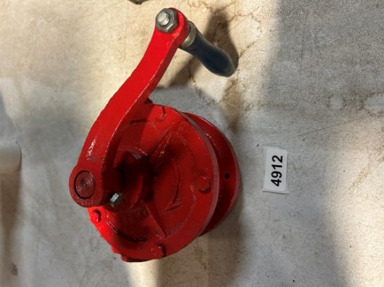 National Spencer Cast Iron Rotary Hand Crank Pump with Black Handle