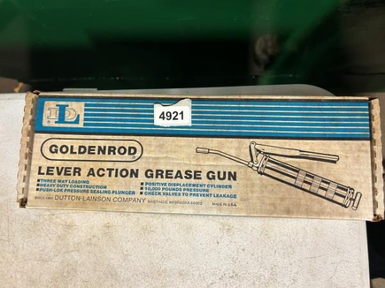 Goldenrod Heavy Duty Lever Action Grease Gun - Three Way Loading, Positive Displacement Cylinder