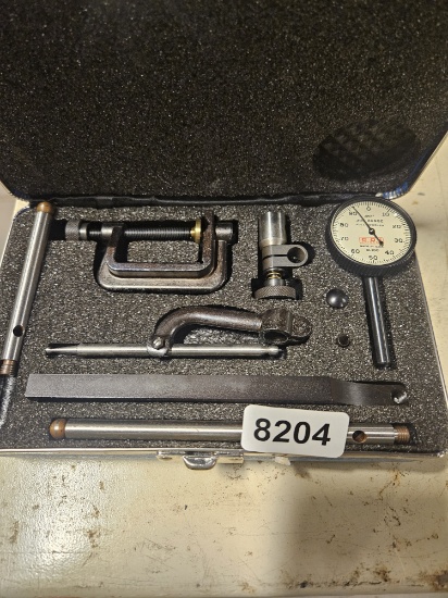 Starrett No 196 Dial Indicator Set with Steel Arm and Black Metal Casing
