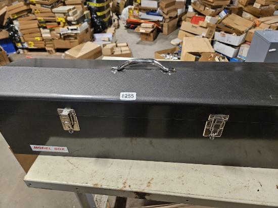 MODEL BOX Black Metal Toolbox with Handle