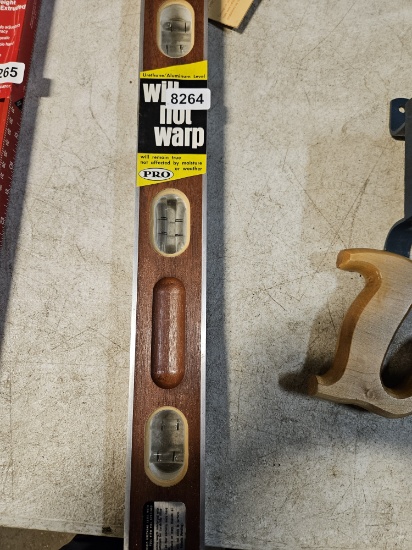 Pro - Urethane/Aluminum Level with Full View Vial Openings
