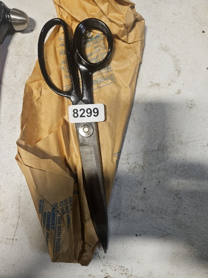 Weiss Coated Pro Black Scissors with Safety Label - Westchester, ILPA