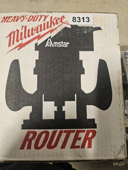 Milwaukee Router