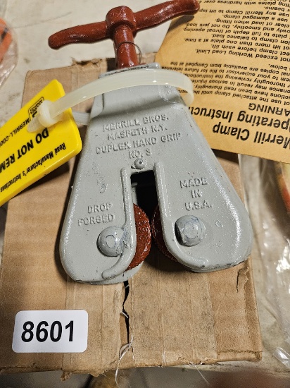 Duplex Hand Grip Clamp