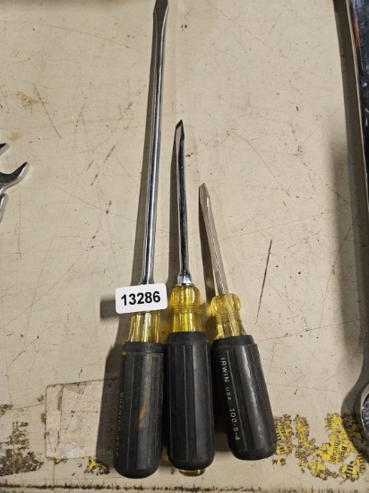 Irwin Screwdrivers - 3 Qty