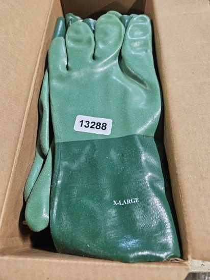 Green Rubber Gloves