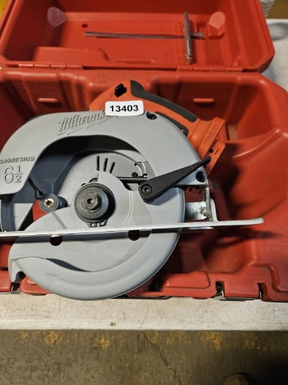 Milwaukee Cordless Circular Saw With Carrying Case